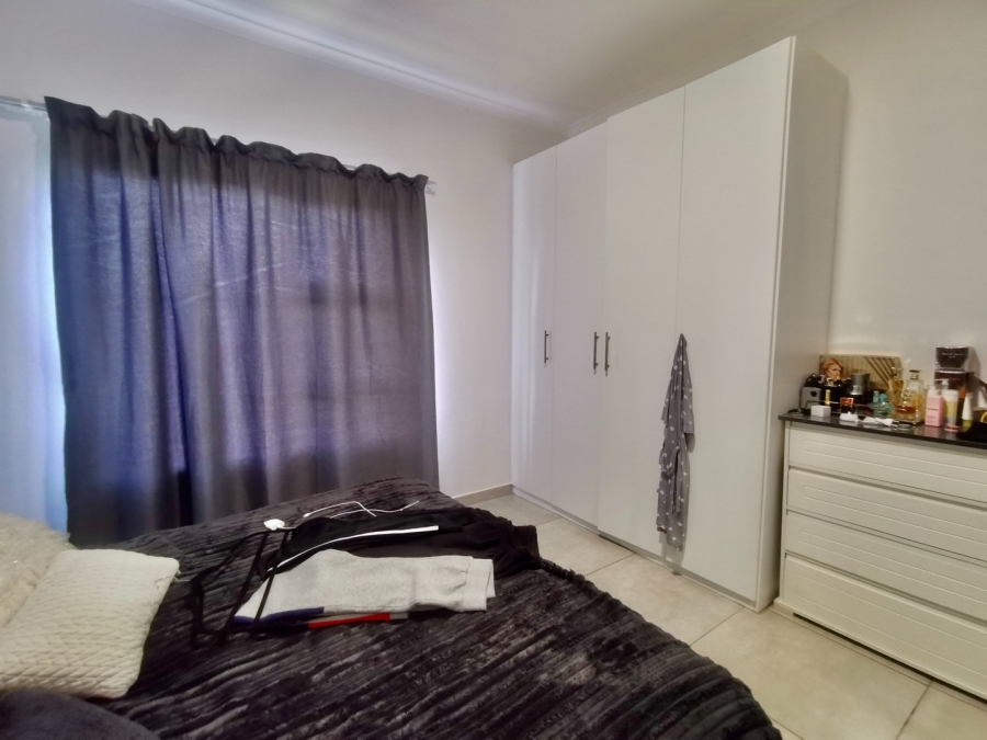 2 Bedroom Property for Sale in Grimbeeck Park North West